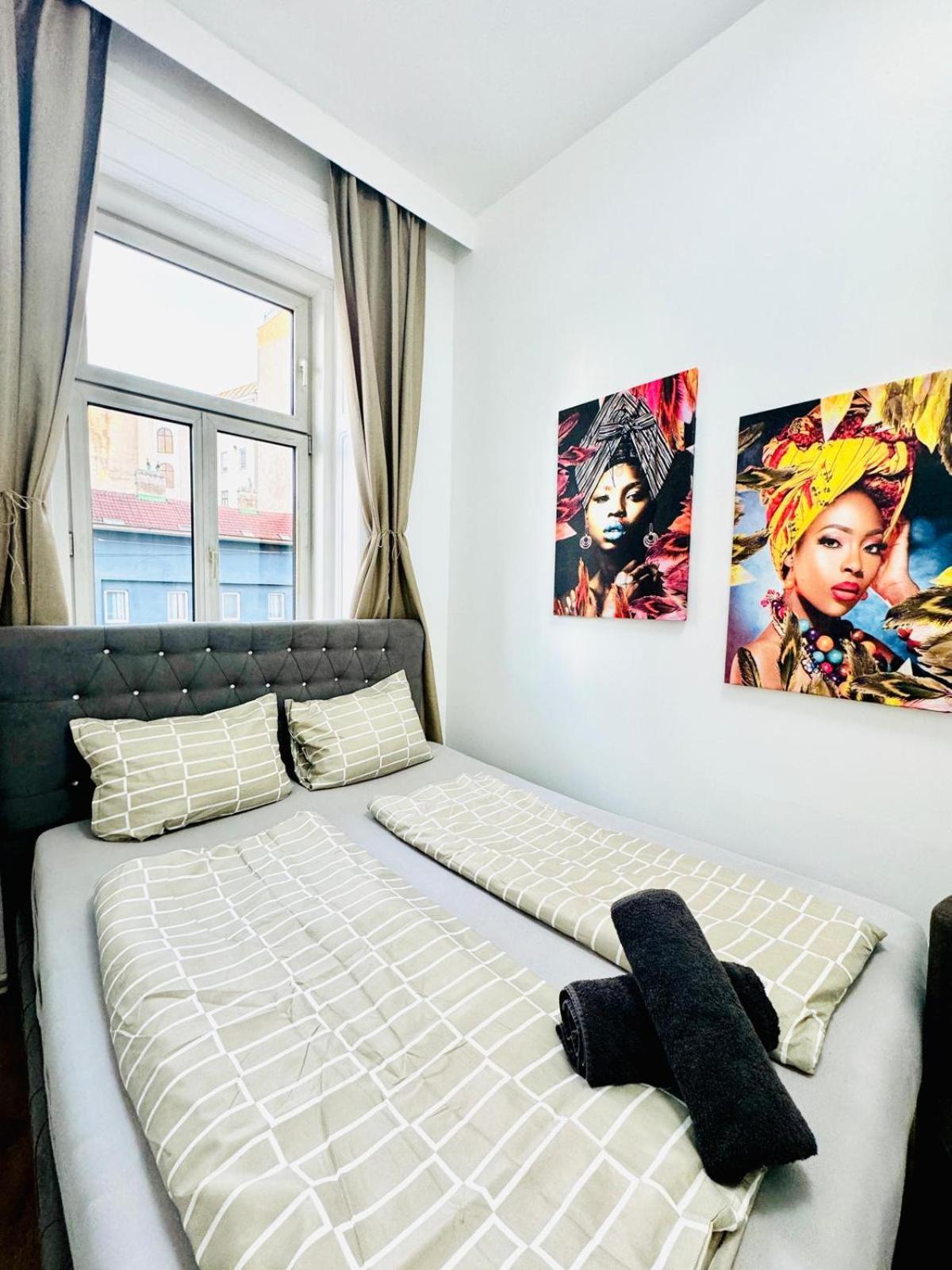 Cozy 9Br Shared Apartment, Only 12Min Walk To Augarten Vienna Exterior photo